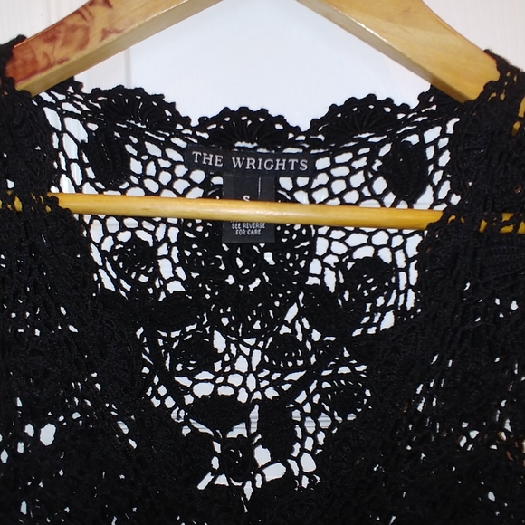 THE WRIGHTS FLORAL CROCHET SWEATER - Picture 8 of 8